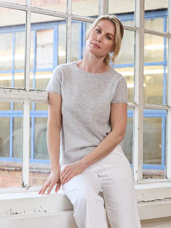 lillie cashmere tee - grey - Image 4