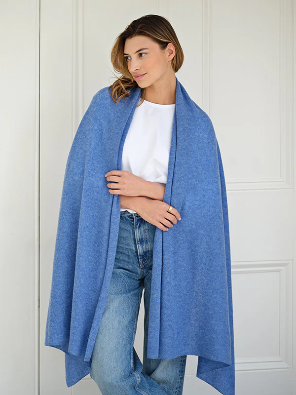 lola cashmere travel wrap - blue jean - Image 3