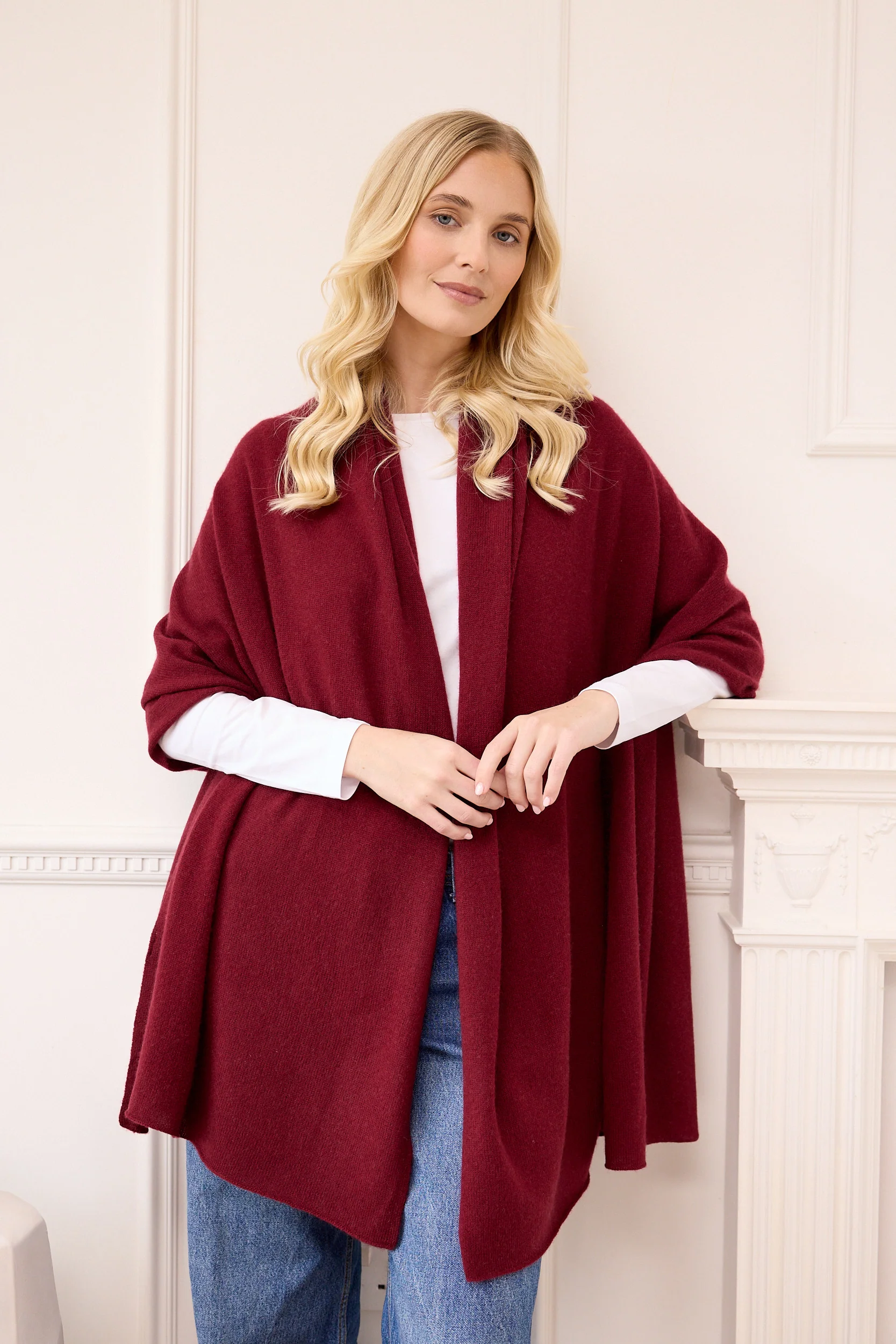 lola cashmere travel wrap - aubergine - Image 3
