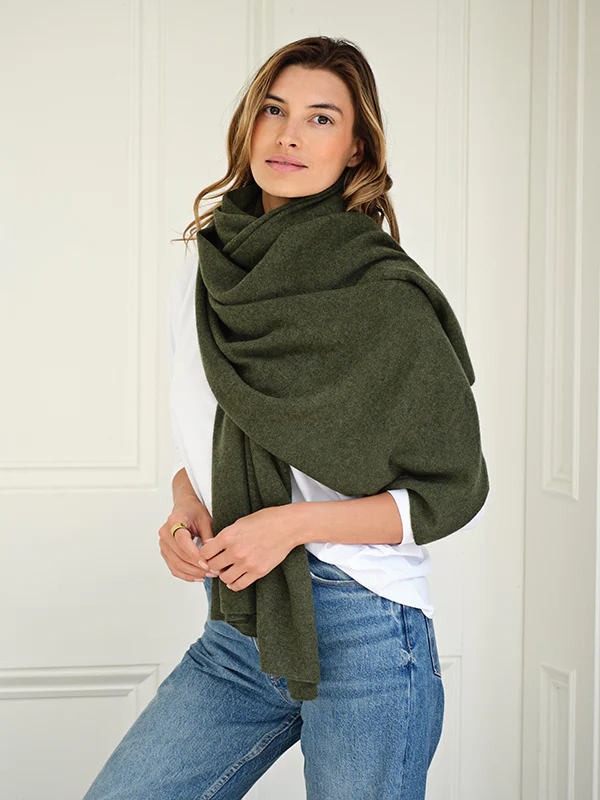 lola cashmere travel wrap - olive green - Image 5